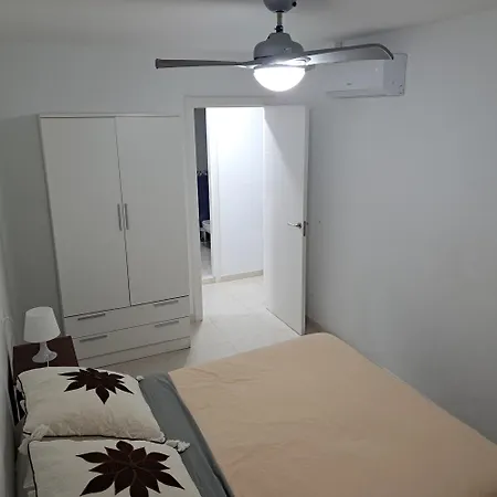 Frente A La Playa Piso 3 Apartamento *